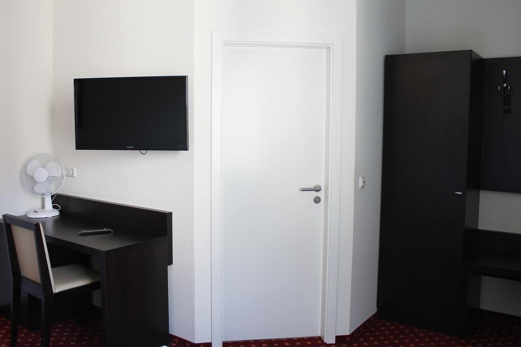 Aariana Hotel Offenbach am Main ภายนอก รูปภาพ