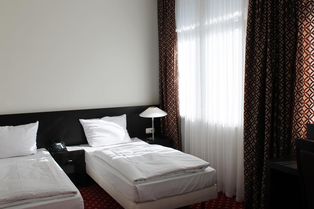 Aariana Hotel Offenbach am Main ภายนอก รูปภาพ
